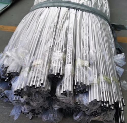 에 대한 최신 회사 뉴스 What is Seamless Stainless Steel Tube?