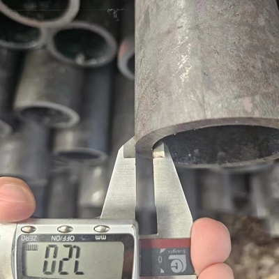 SA-210-A1 70mm OD 7.2mm 두께 핫 드래그 매듭 없는 원형 파이프